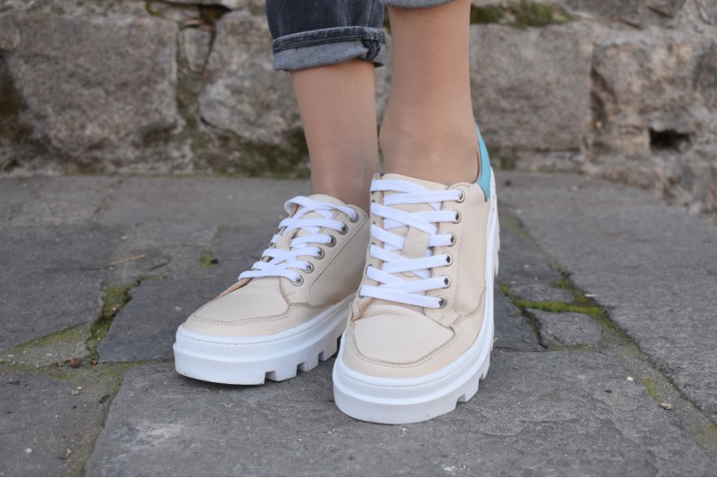 ZERON / BEIGE & BLUE