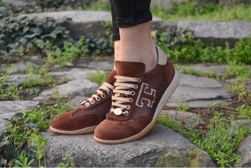 371-1202 / CHOCOLATE