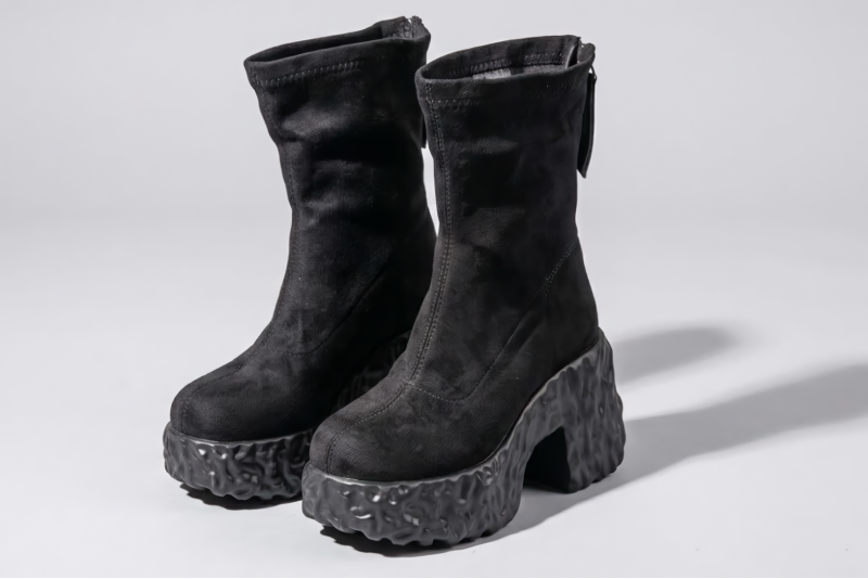 65-05 / BLACK