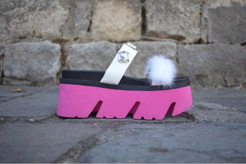 M122 / PINK & WHITE