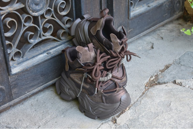 1002-99 / BROWN