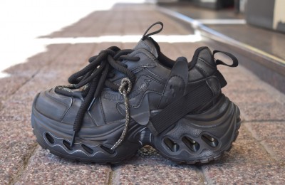 706-28 / BLACK
