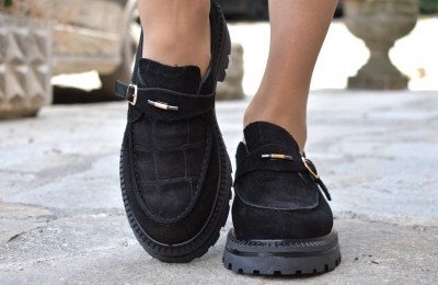 853.042 / BLACK