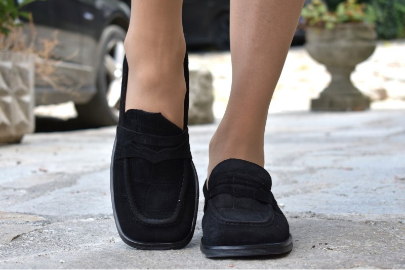 231.9049 / BLACK