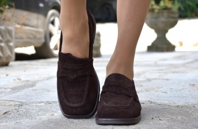 231.9049 / BROWN